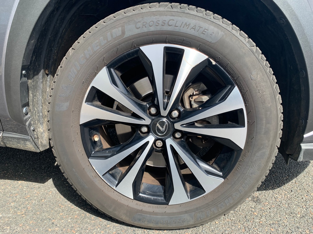 Lexus NX 300h 197 ch | F-SPORT 4WD | Caméra de recul | Siéges électriques | Toit panoramique | GPS