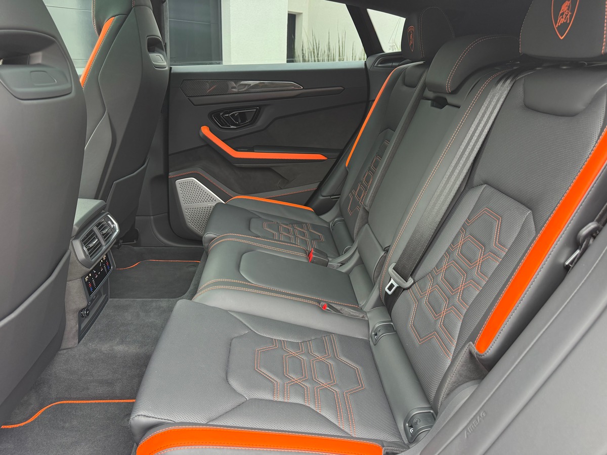 Lamborghini Urus 4.0 V8 800 CH SE / 1ERE MAIN / 14417 KMS