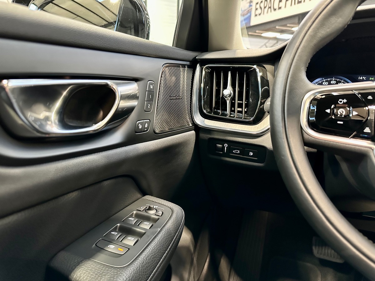 Volvo V60 II T8 390 Twin Engine Inscription Geartronic 8 Options+++ c