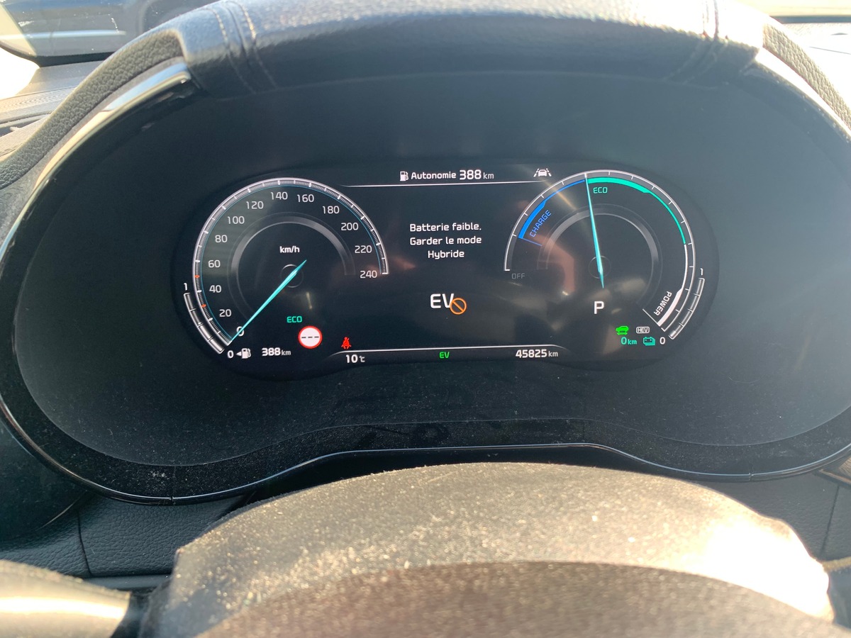 Kia XCeed 141 |Premium | Toit ouvrant | Siéges chauffants climatisés | Caméra recul | Apple car Play