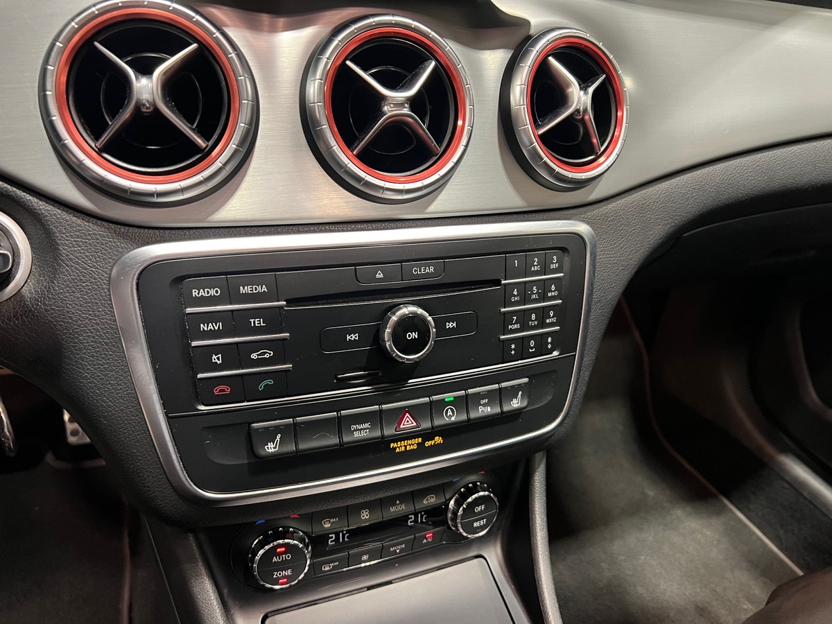 Mercedes-Benz CLA SHOOTING BRAKE 220 D 177 ch FASCINATION AMG 4MATIC 7G-TRONIC