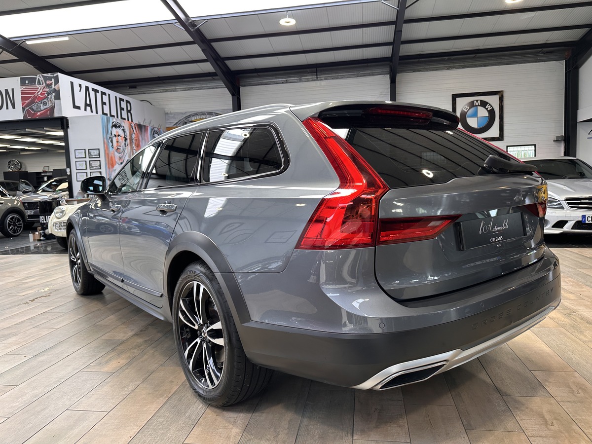 Volvo V90 Cross Country D4 AWD 190 ch Inscription Geartronic  + attelage électrique