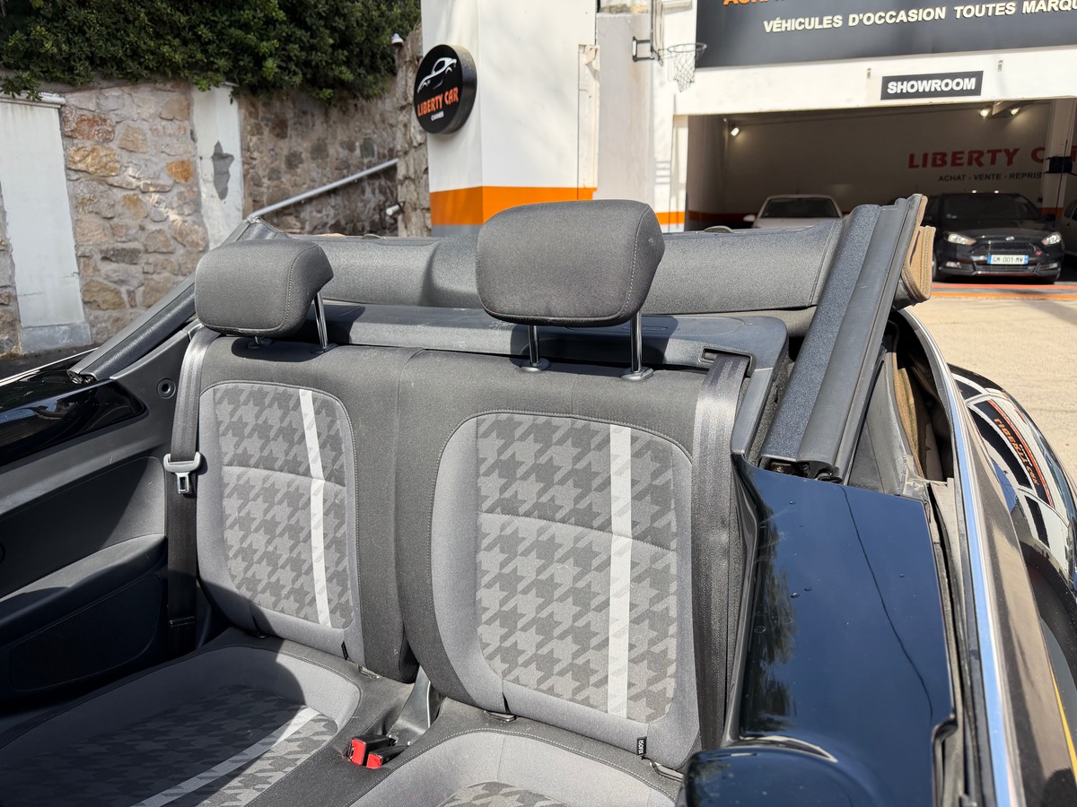 Volkswagen Beetle Cabriolet 1.2 TSI 105 CV Phase 2 / Capote Beige / Gps / Carat