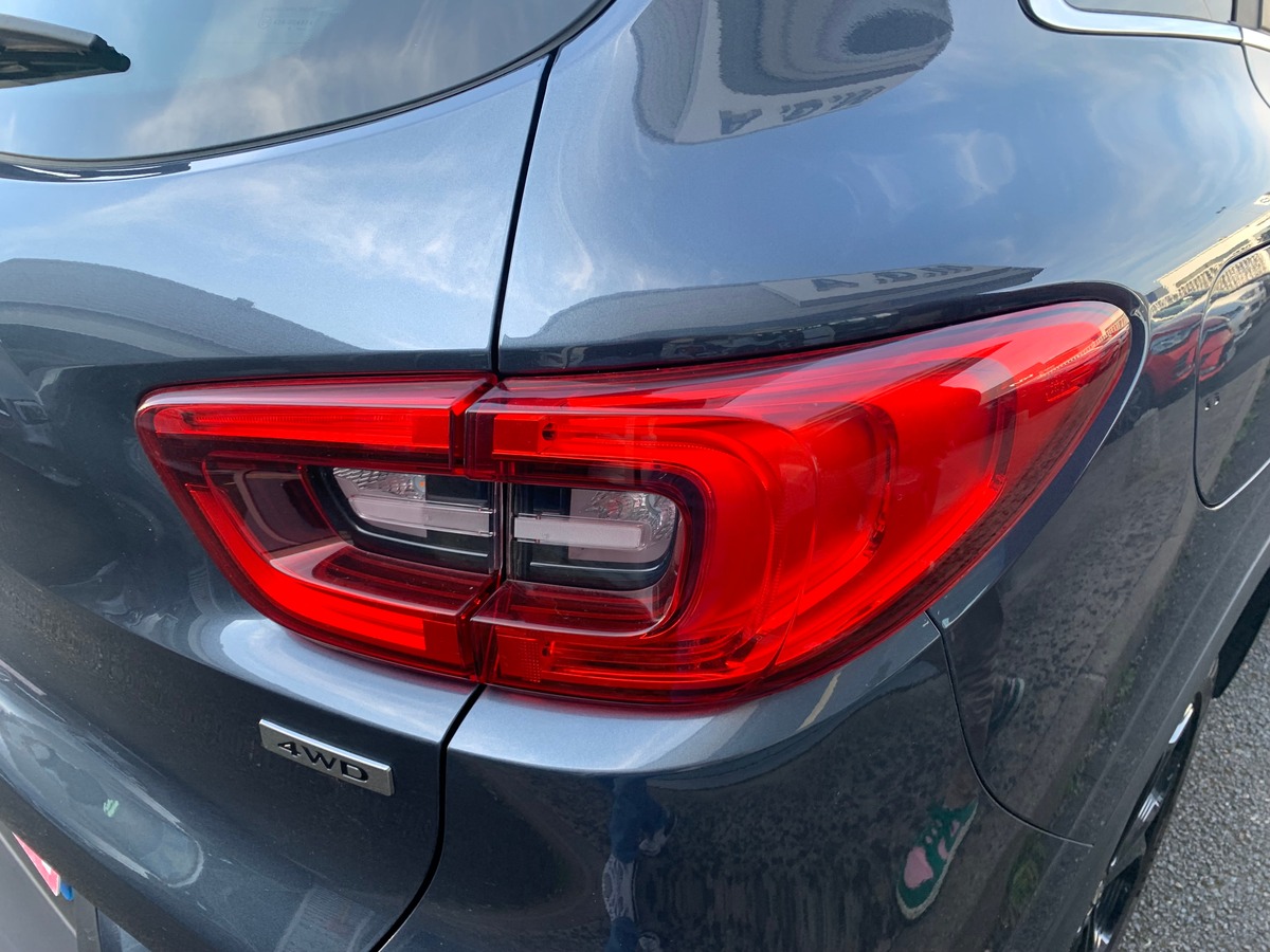 RENAULT Kadjar 150 ch | Black Edition SL | 4WD | Toit Panoramique | Caméra recul | Attelage | BOSE