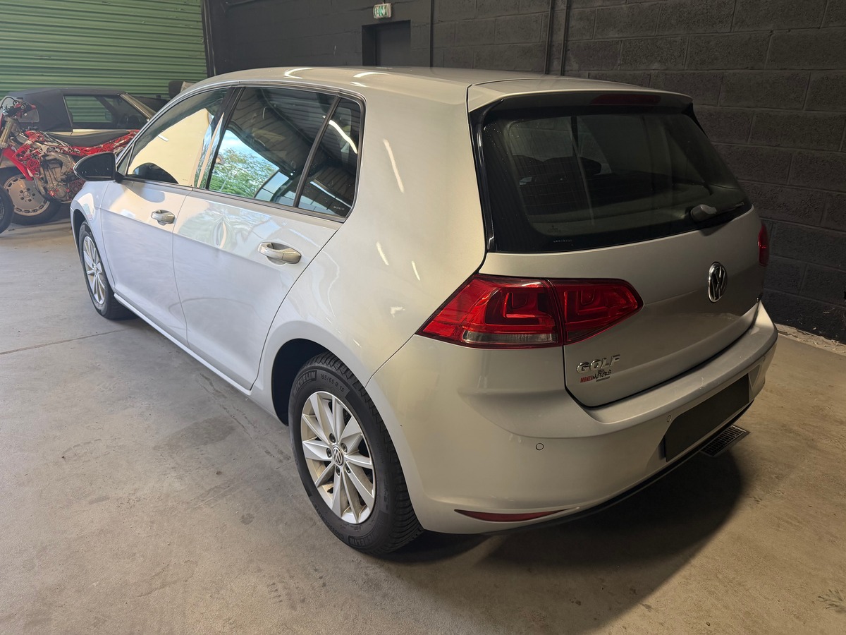 Volkswagen Golf 7 VII tdi 1.6 90ch Confortline