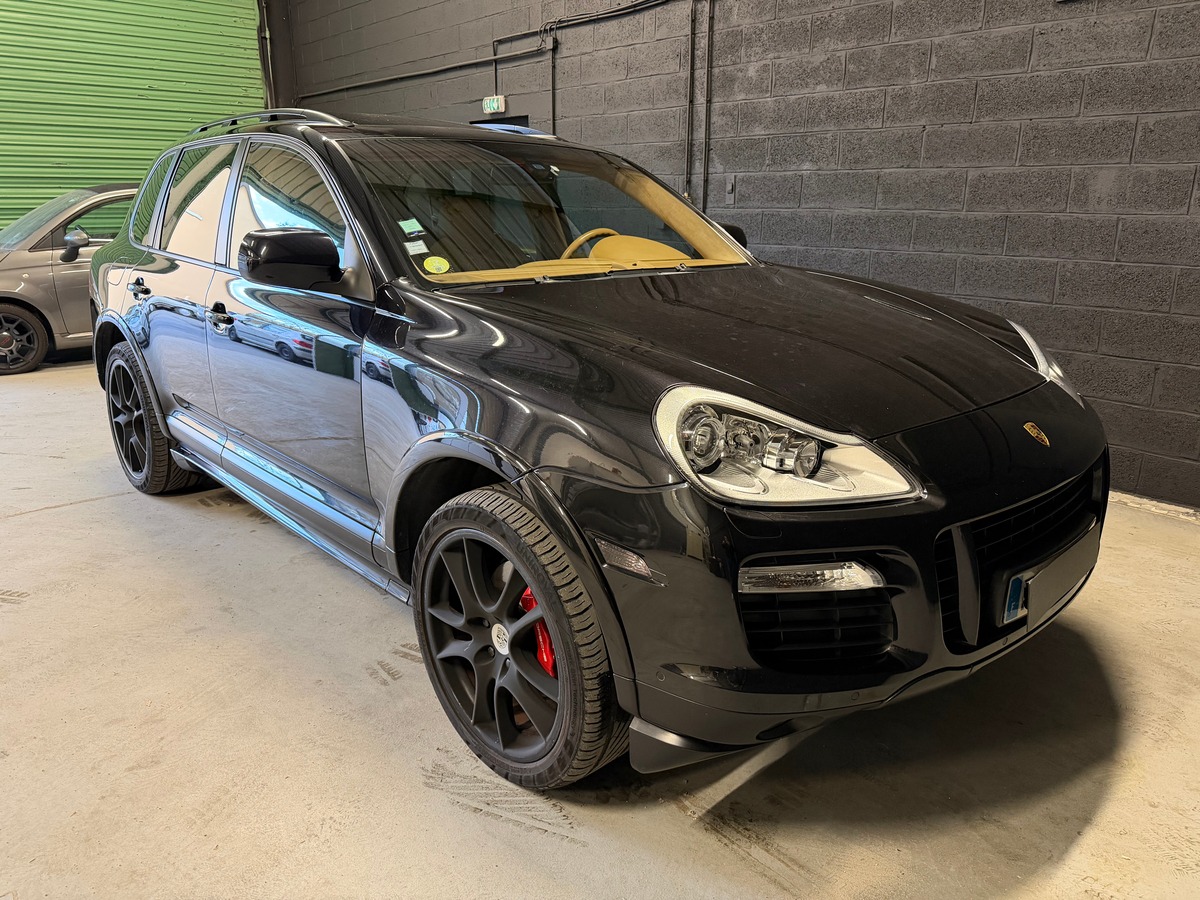 Porsche Cayenne GTS 4.8 V8 TIPTRONIC / TOIT OUVRANT / SIEGES AV CHAUFFANT / HAYON ELECTRIQUE