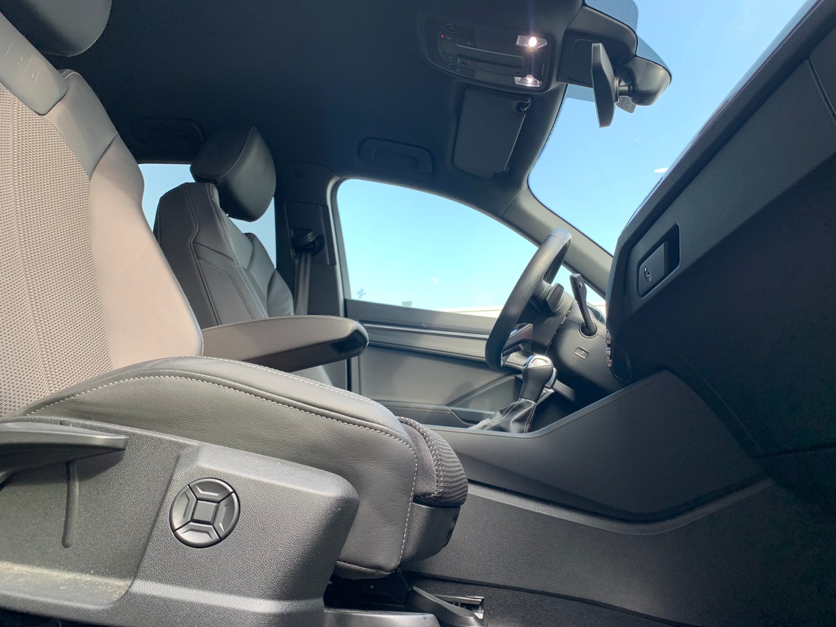 Audi Q3 150 ch | S-Line | Caméra de recul | Apple car Play Android Auto | GPS | Régulateur vitesse