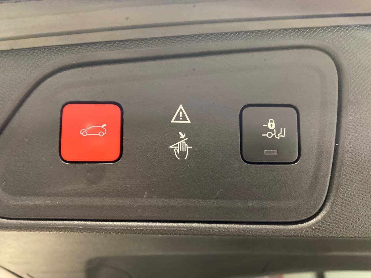 Peugeot 3008 1.6 EAT6 120 ALLURE BUSINESS a