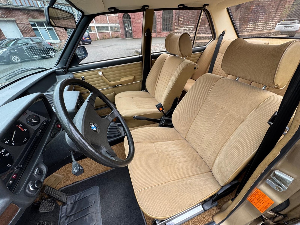 Bmw 525 E12 150CV Française - Boite manuelle