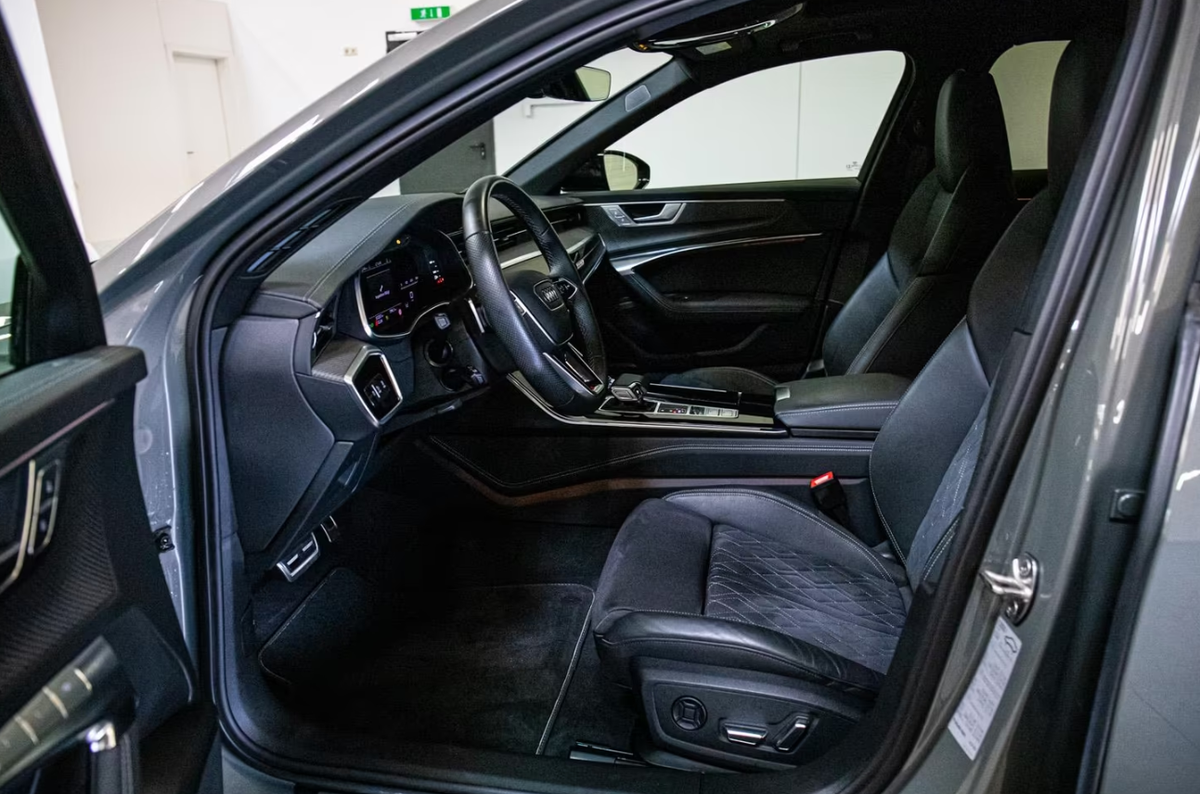 Audi S6 Avant V 3.0 TDI 344ch quattro tiptronic Toit ouvrant Bang&Olufsen Attelage