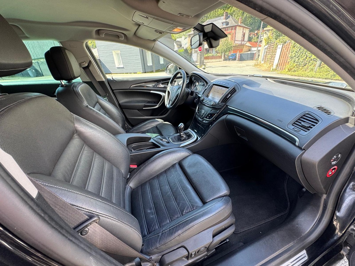 Opel Insigna Sport Tourer 2.0 CDTI 140cv COSMO PACK - Garantie