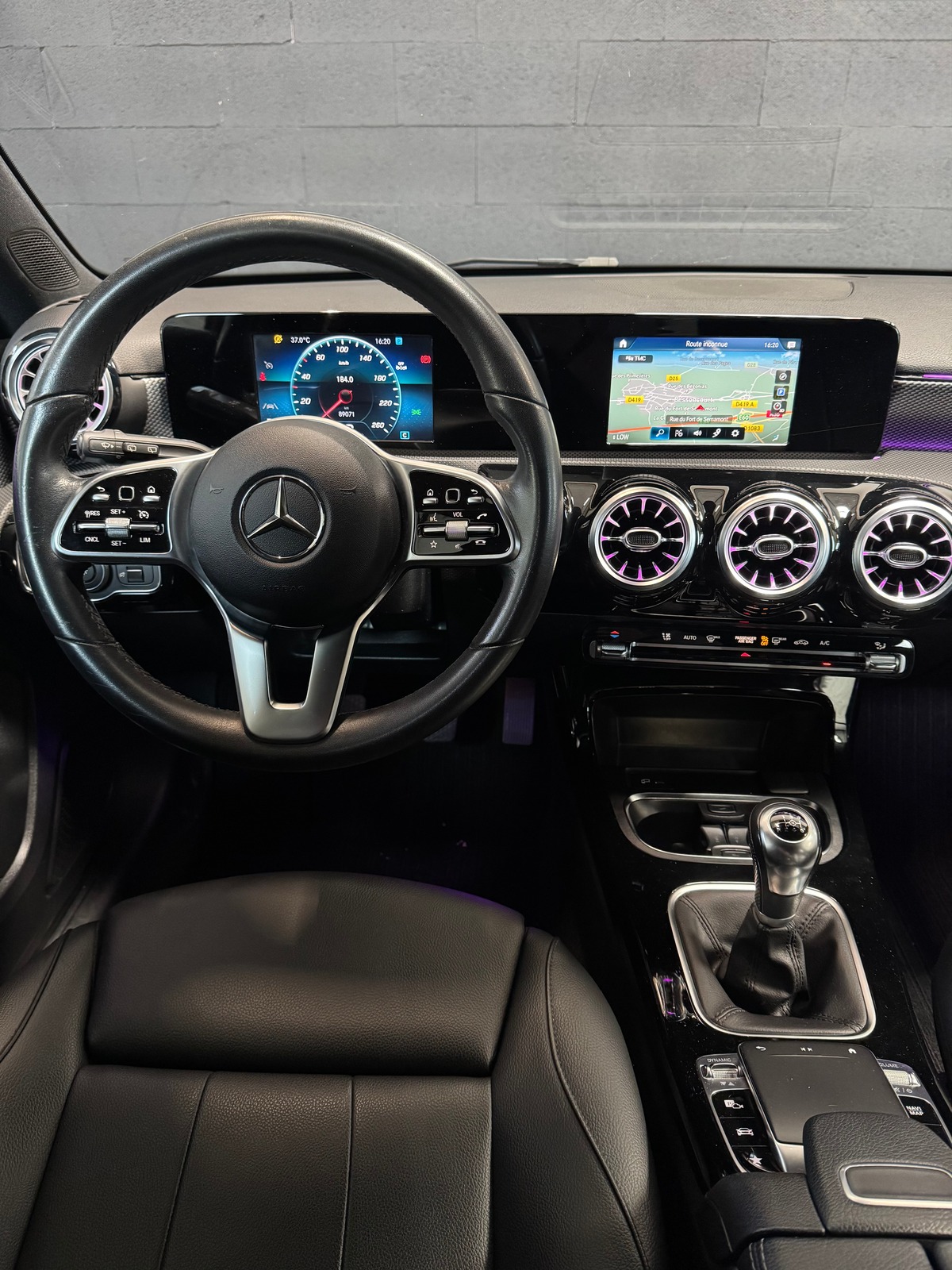 Mercedes Benz Classe A 160 1.3 109CH BVM6 PROGRESSIVE LINE (AMG LINE EXTERIEUR)