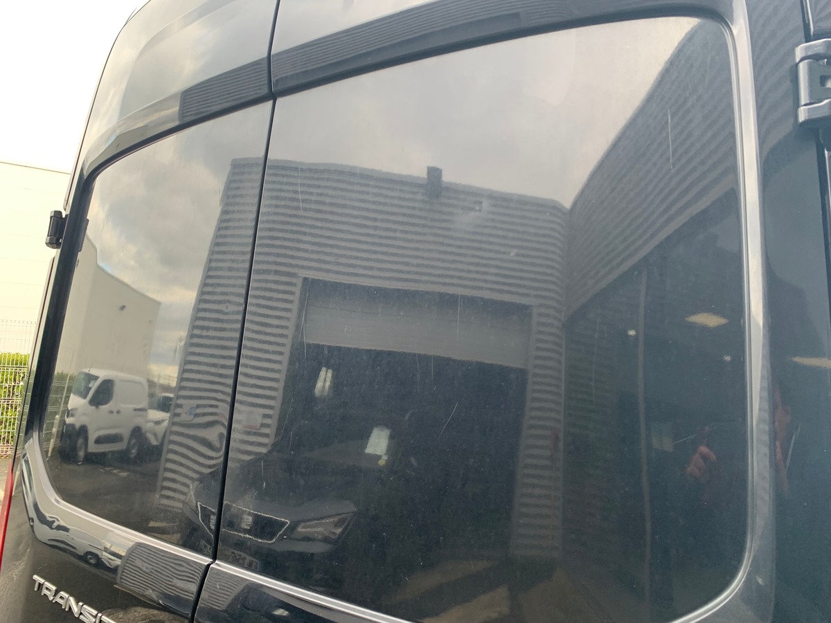 Ford TRANSIT 155 | Trend | Kit mains-libres Bluetooth | 1 Porte latérale coulissante | Climatisation