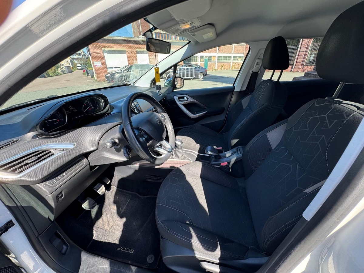 Peugeot 2008 STYLE 1.6 BlueHDi S&S 100cv - Garantie