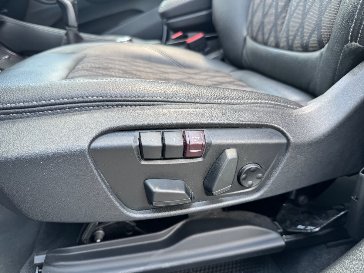 Bmw X1 116 | X-Line sDrive | Toit panoramique | Caméra recul | Régulateur vitesse | Siéges chauffant