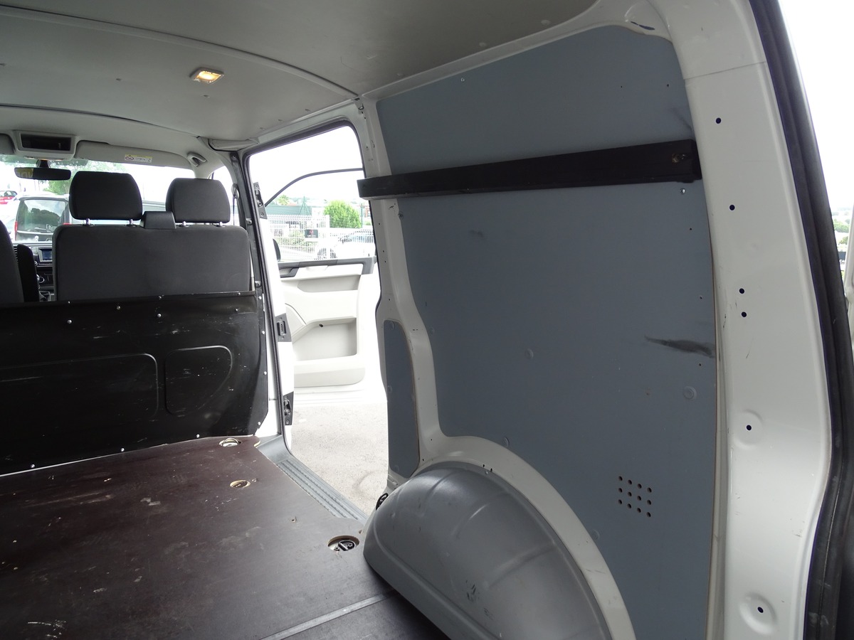 Volkswagen Transporter T6 2.0 TDI L1H1 / TVA RECUPERABLE / BVM5