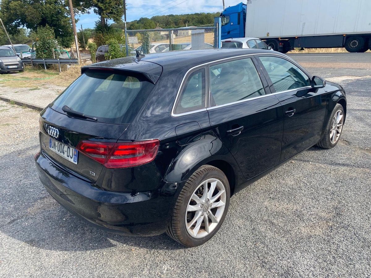Audi A3 1.6 tdi 110cv sportback 1ère main 166015km