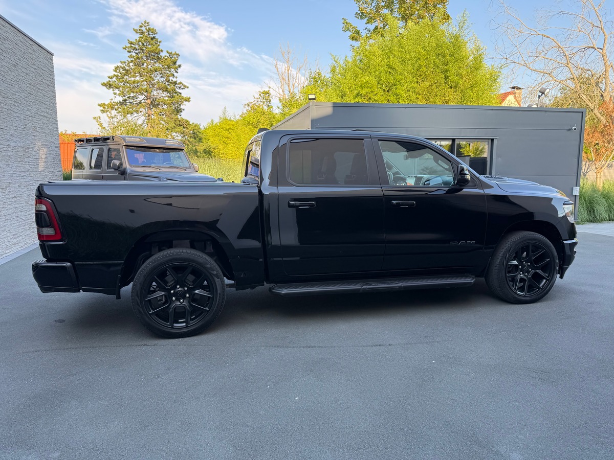 Dodge RAM 1500 LARAMIE SPORT NIGHT EDITION 402 CH / TVA / CARNET / 21663 KMS