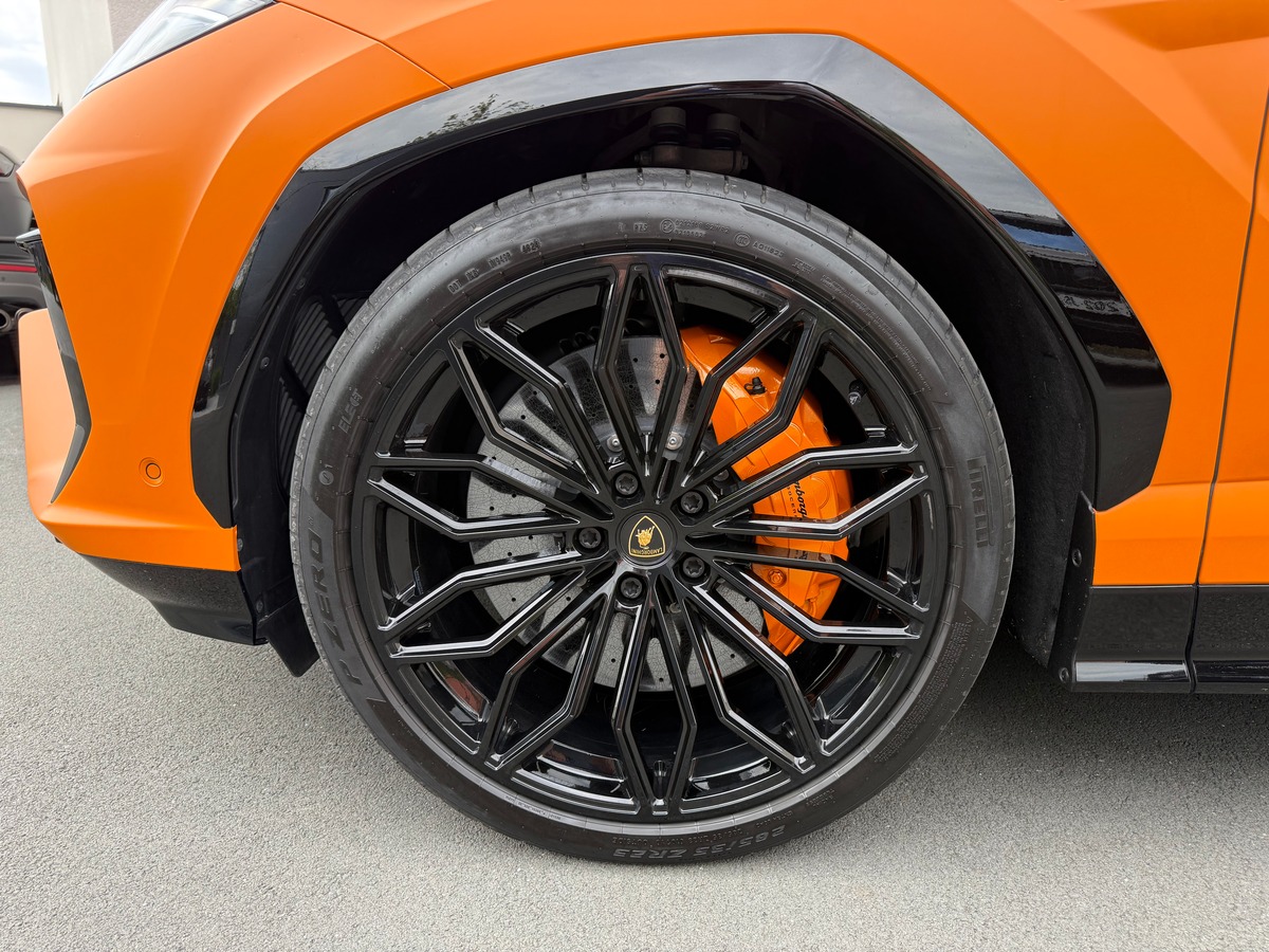 Lamborghini Urus 4.0 V8 800 CH SE / 1ERE MAIN / 14417 KMS