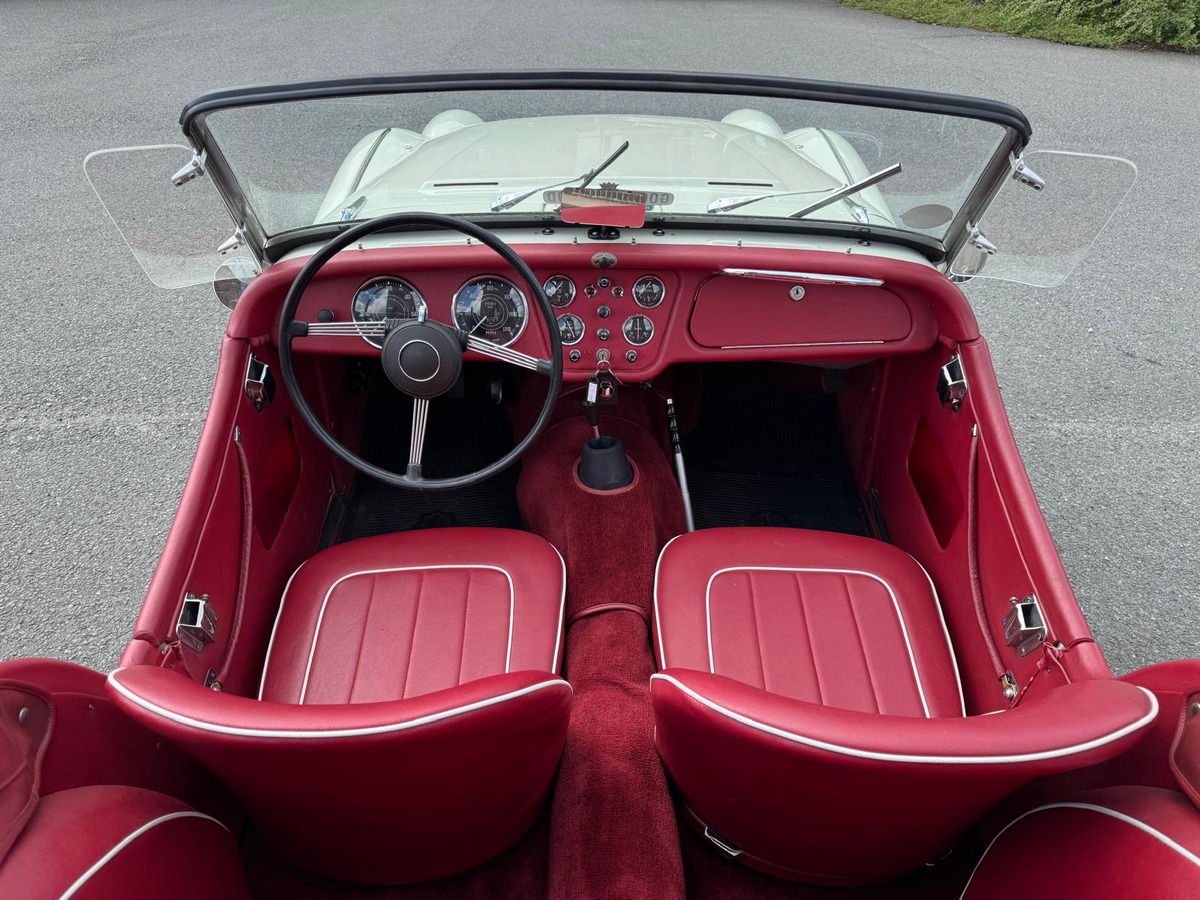 Triumph TR 3 "Petite bouche" 2.0 100cv 1957