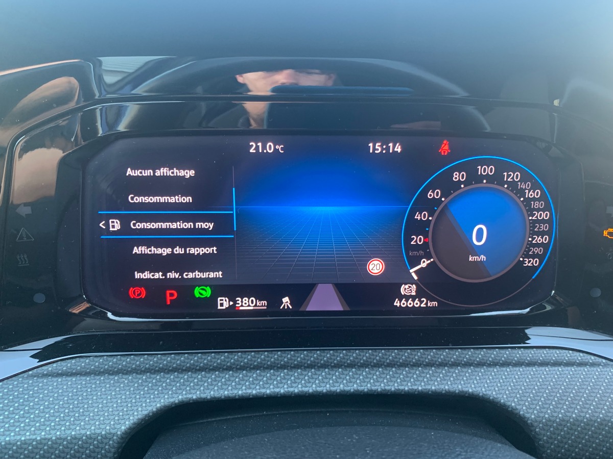 Volkswagen GOLF 8 320 chevaux | R | Toit ouvrant | Caméra de recul | Apple car play | GPS | Attelage