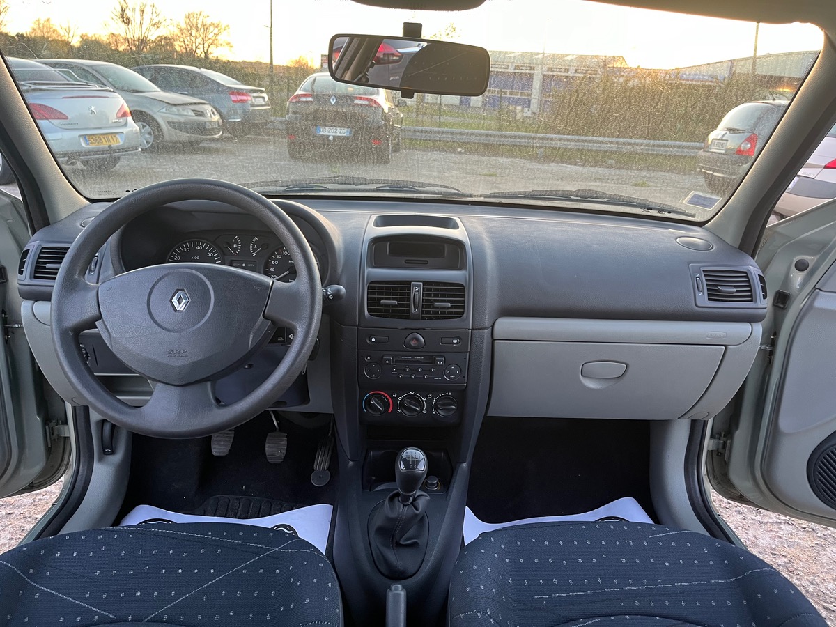 RENAULT Clio 1.2I