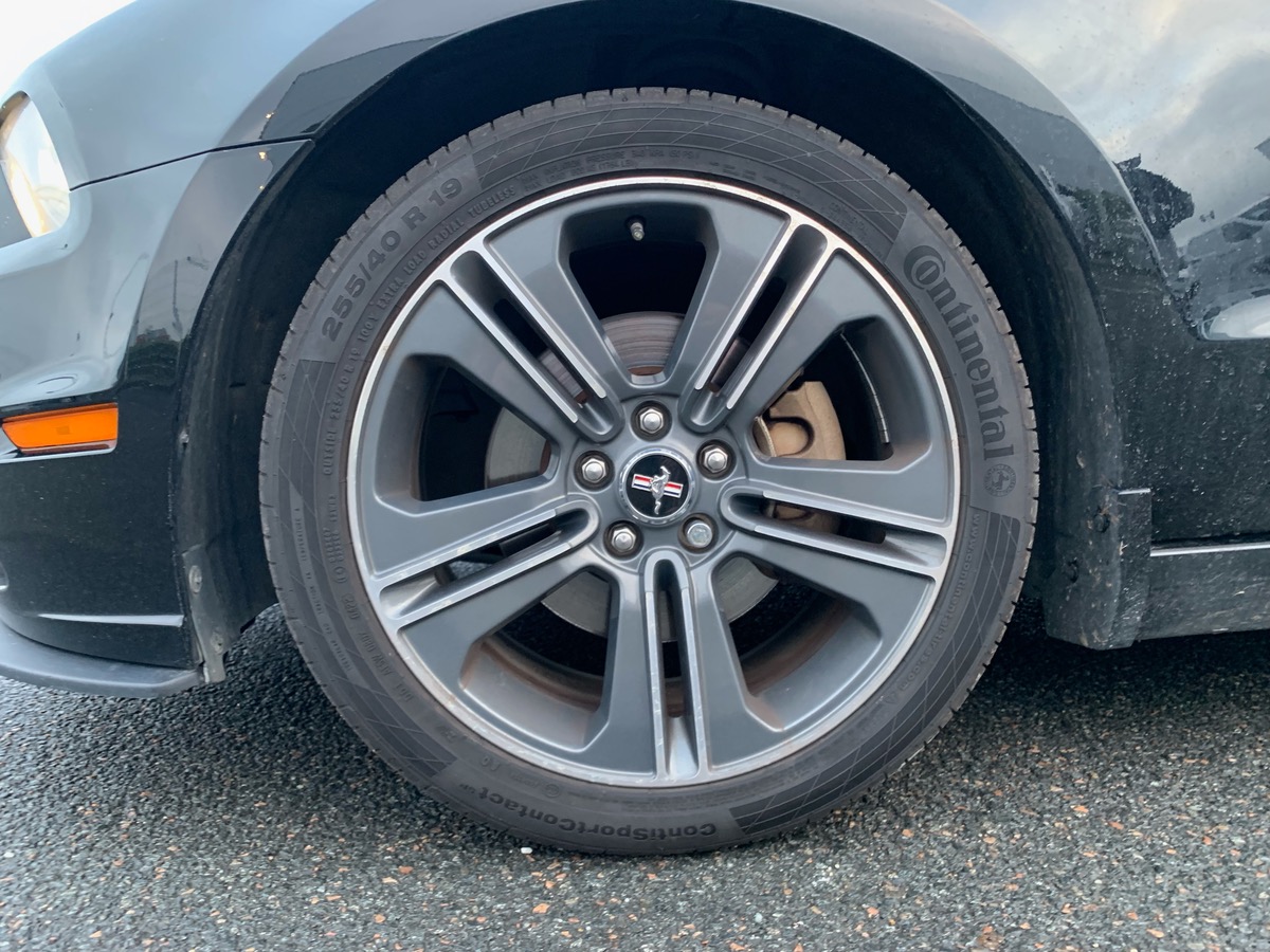 Ford Mustang 305 ch | Reprogrammation Ethanol | Intérieur cuir | Siéges avant chauffants