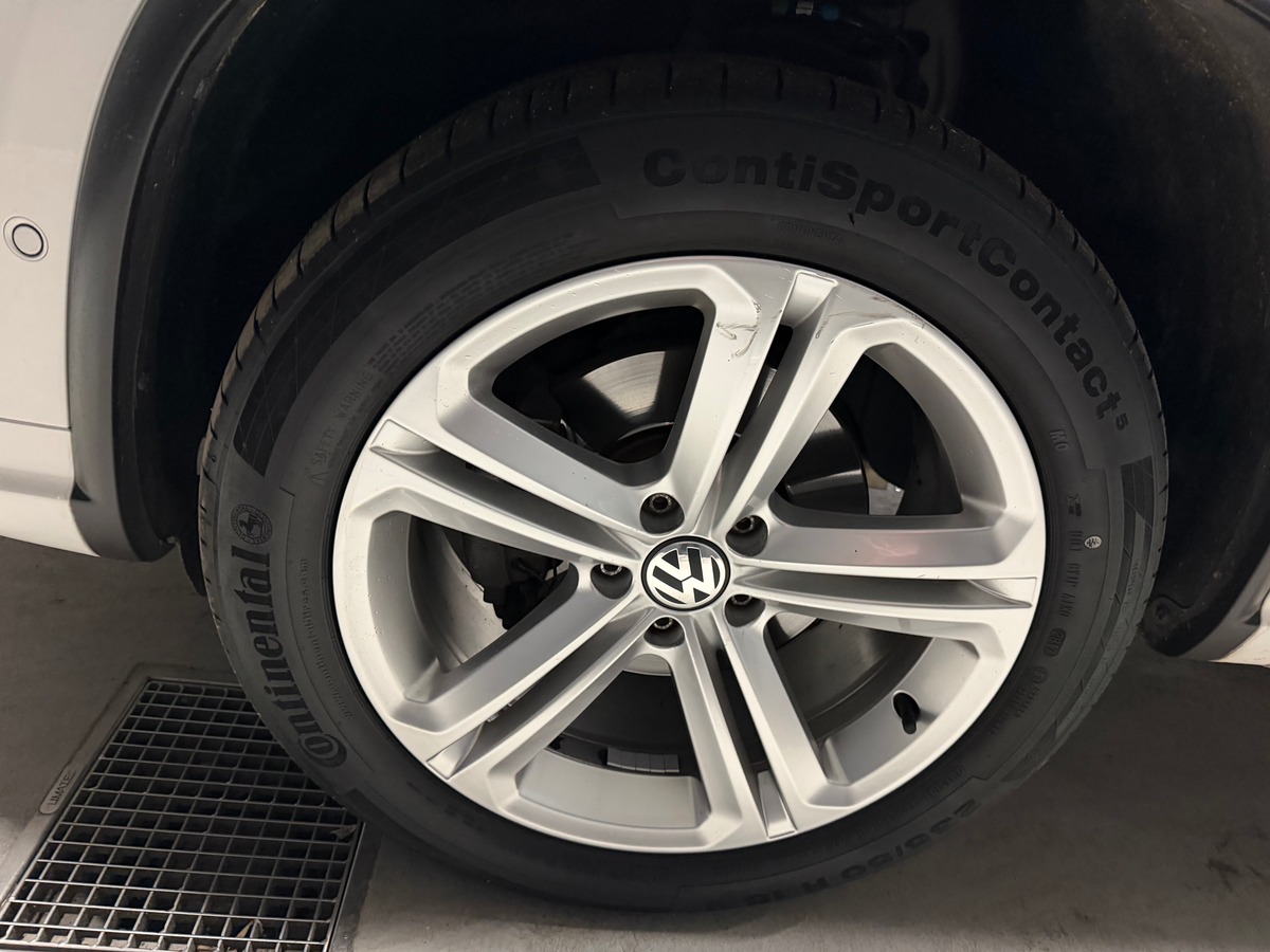 Volkswagen Tiguan 2.0 TDI R LINE TOIT PANORAMIQUE OUVRANT / CAMERA DE RECUL