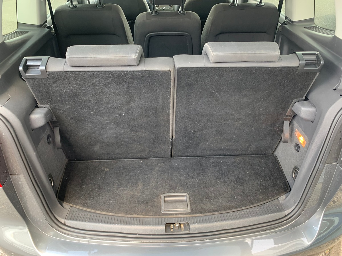 Volkswagen Touran 105 | Match | 7 Places | GPS | Régulateur vitesse | Bluetooth | Toit panoramique