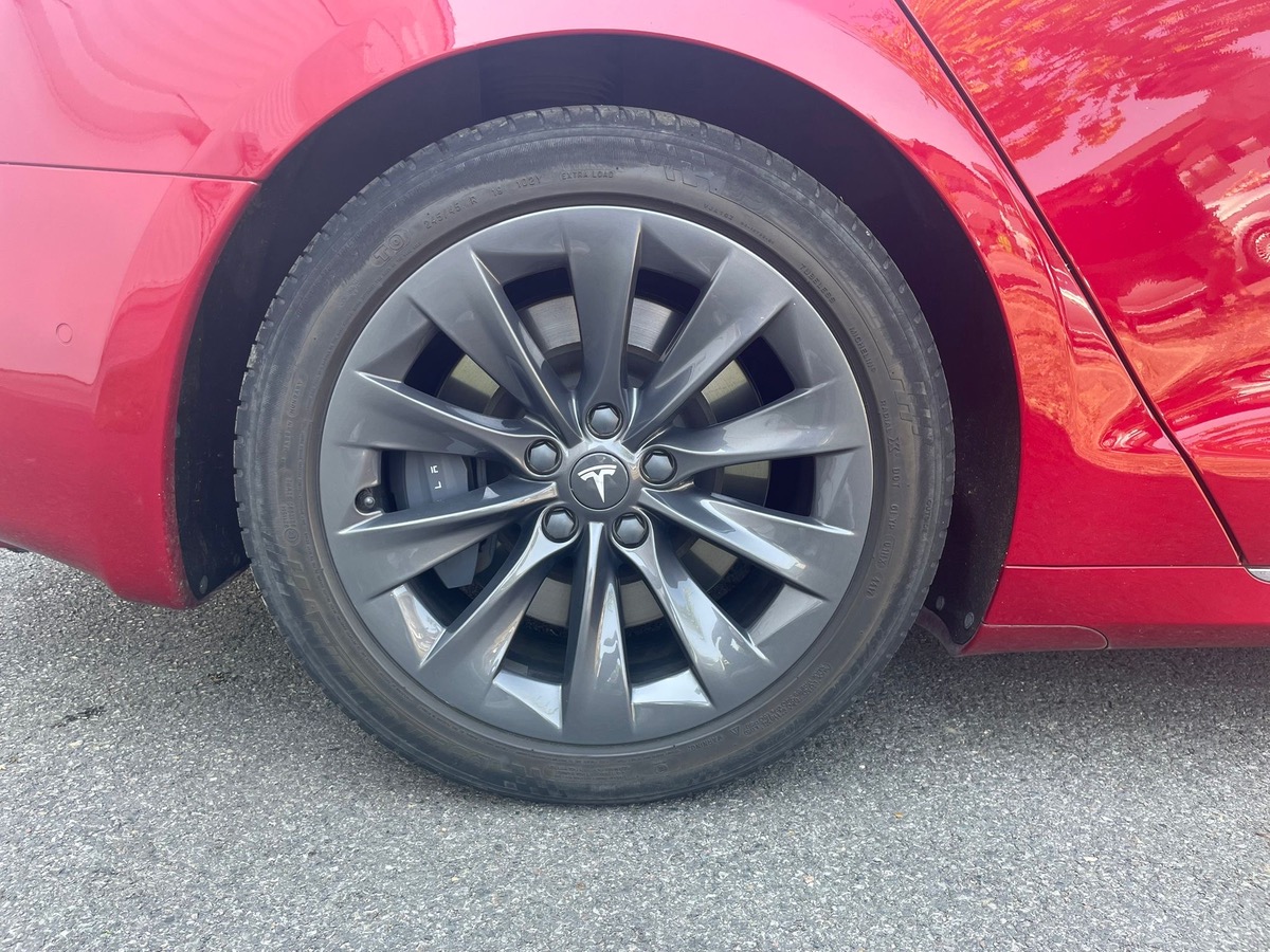 Tesla Model S 100D 422 Dual Motor