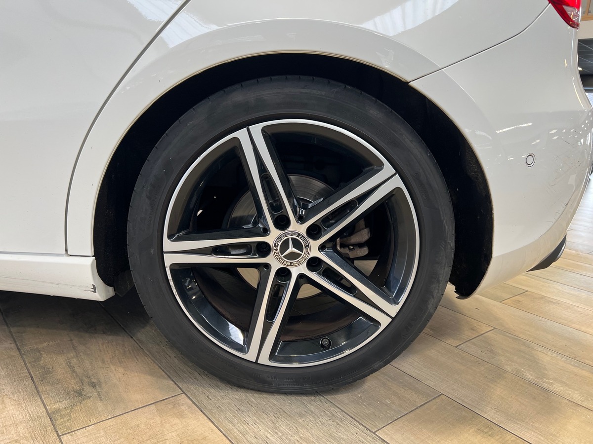 Mercedes-Benz Classe A IV 180 D 116 SENSATION PREMIUM PACK 7G-DCT