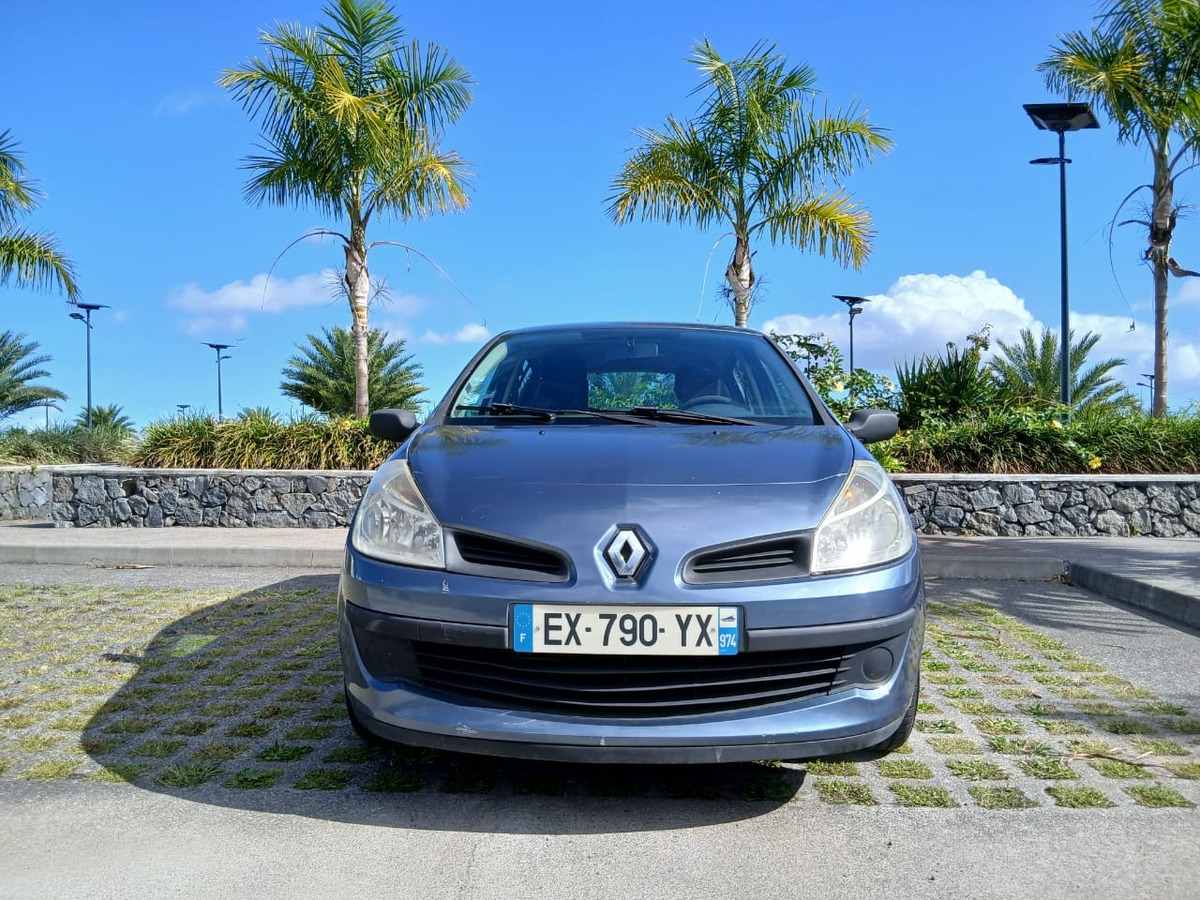 RENAULT Clio 3 1.5 DCI
