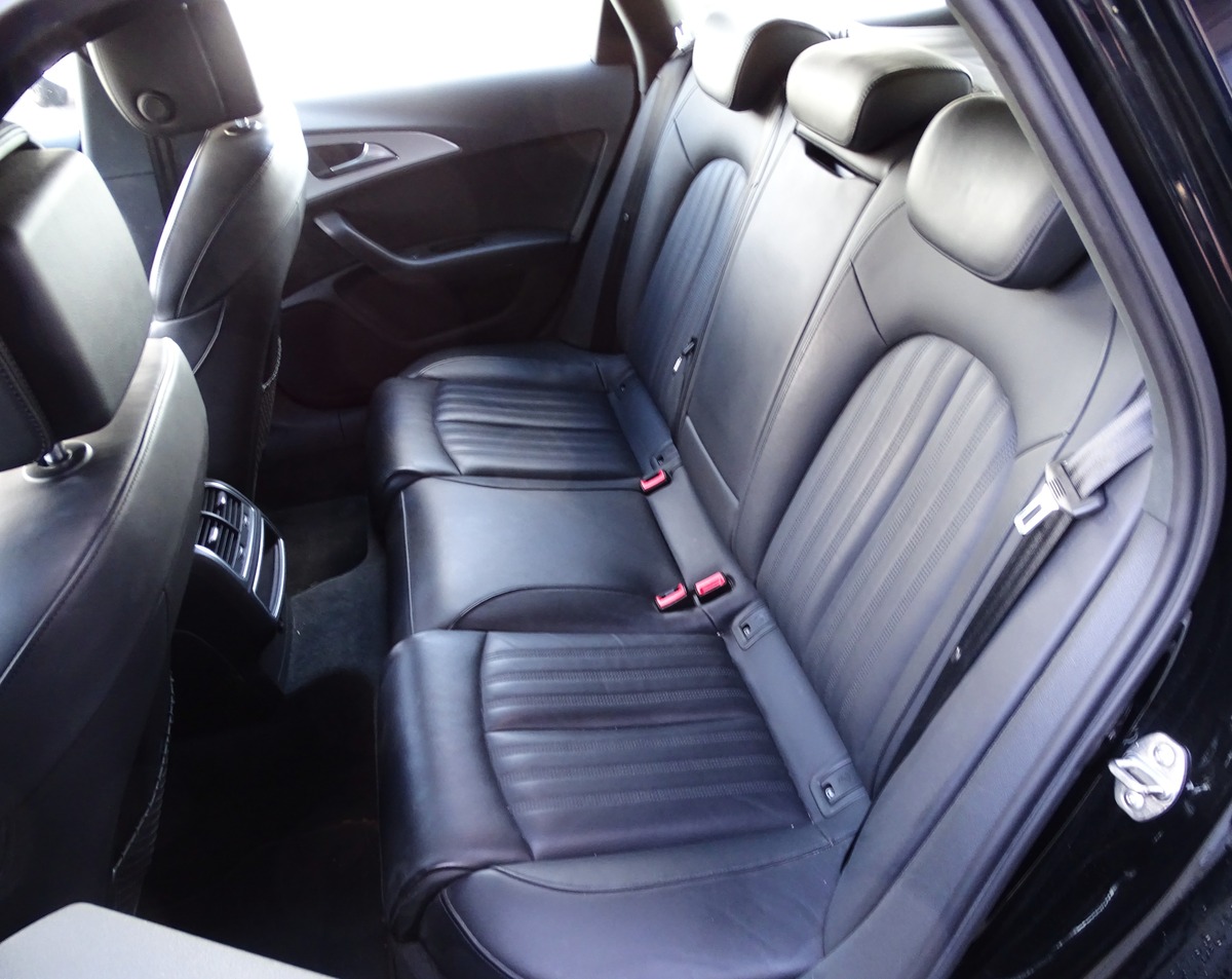 Audi A6 IV (2) AVANT 3.0 TDI 218 Ch S-LINE / Pack Noir  / Toit Pano / Sièges élec - STronic BVA