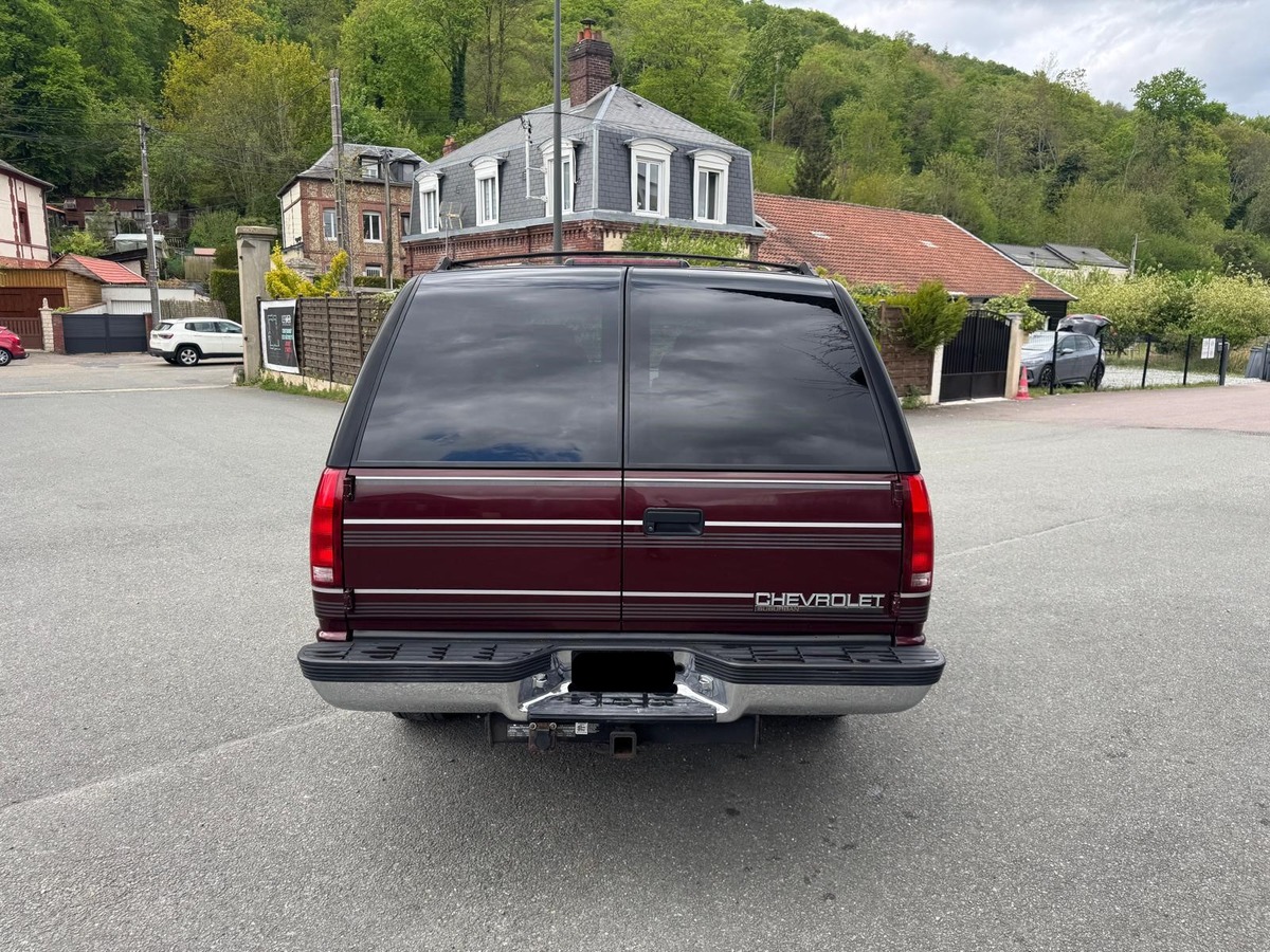 Chevrolet Suburban STARCRAFT 1500 5.7 V8 250cv 7 places