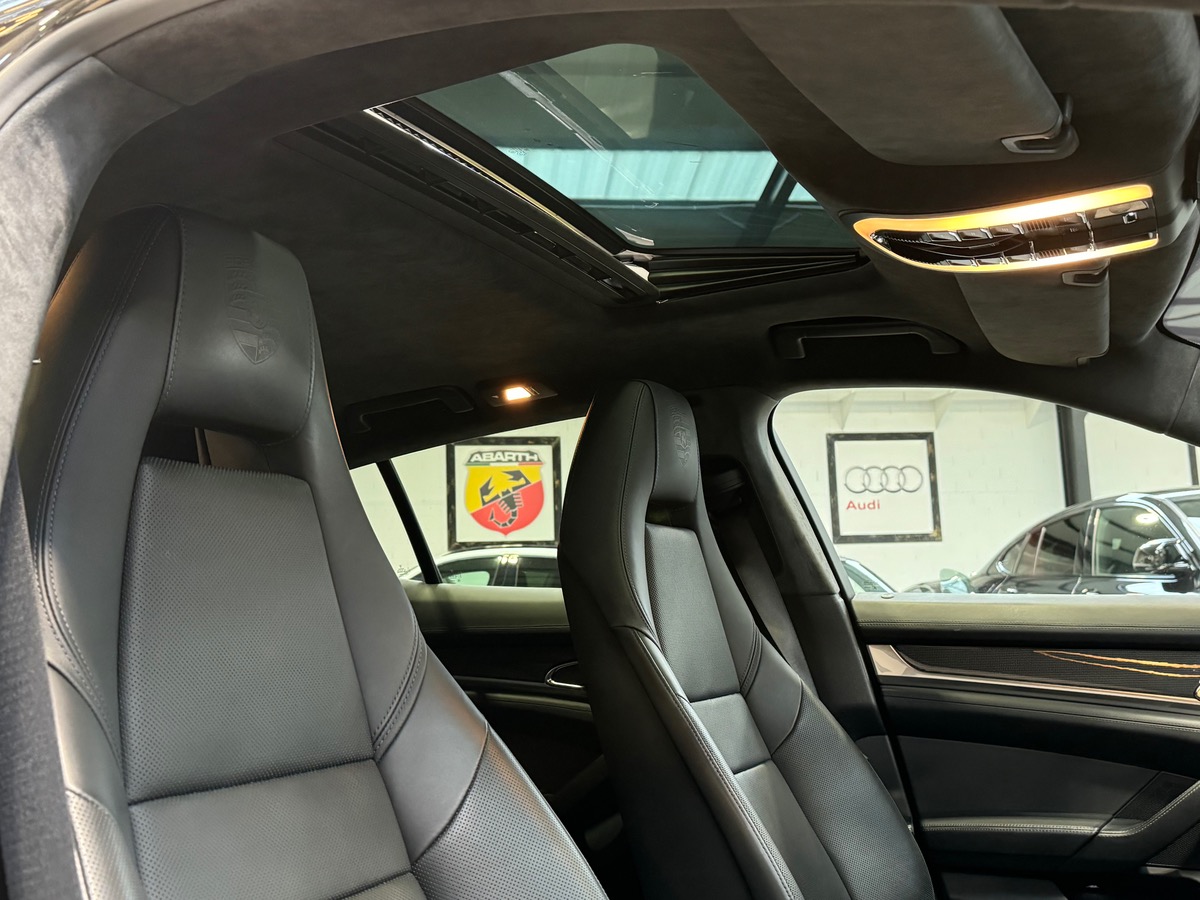 Porsche Panamera GTS 4.8 V8 PDK 430CV FRANCE P