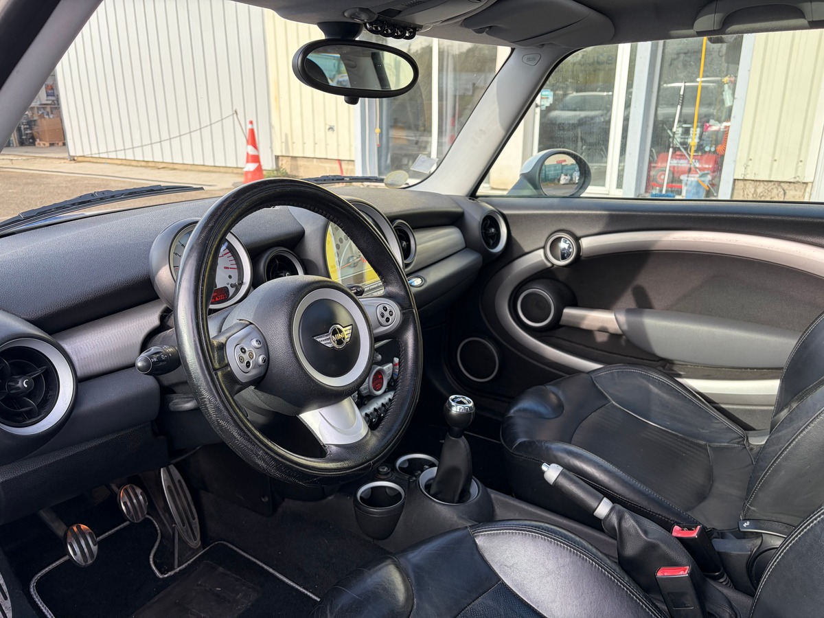 Mini Mini 2 (R56) Cooper S 1.6 i Turbo 175cv MOTEUR A CHAINE - TOIT OUVRANT - CLIM AUTO