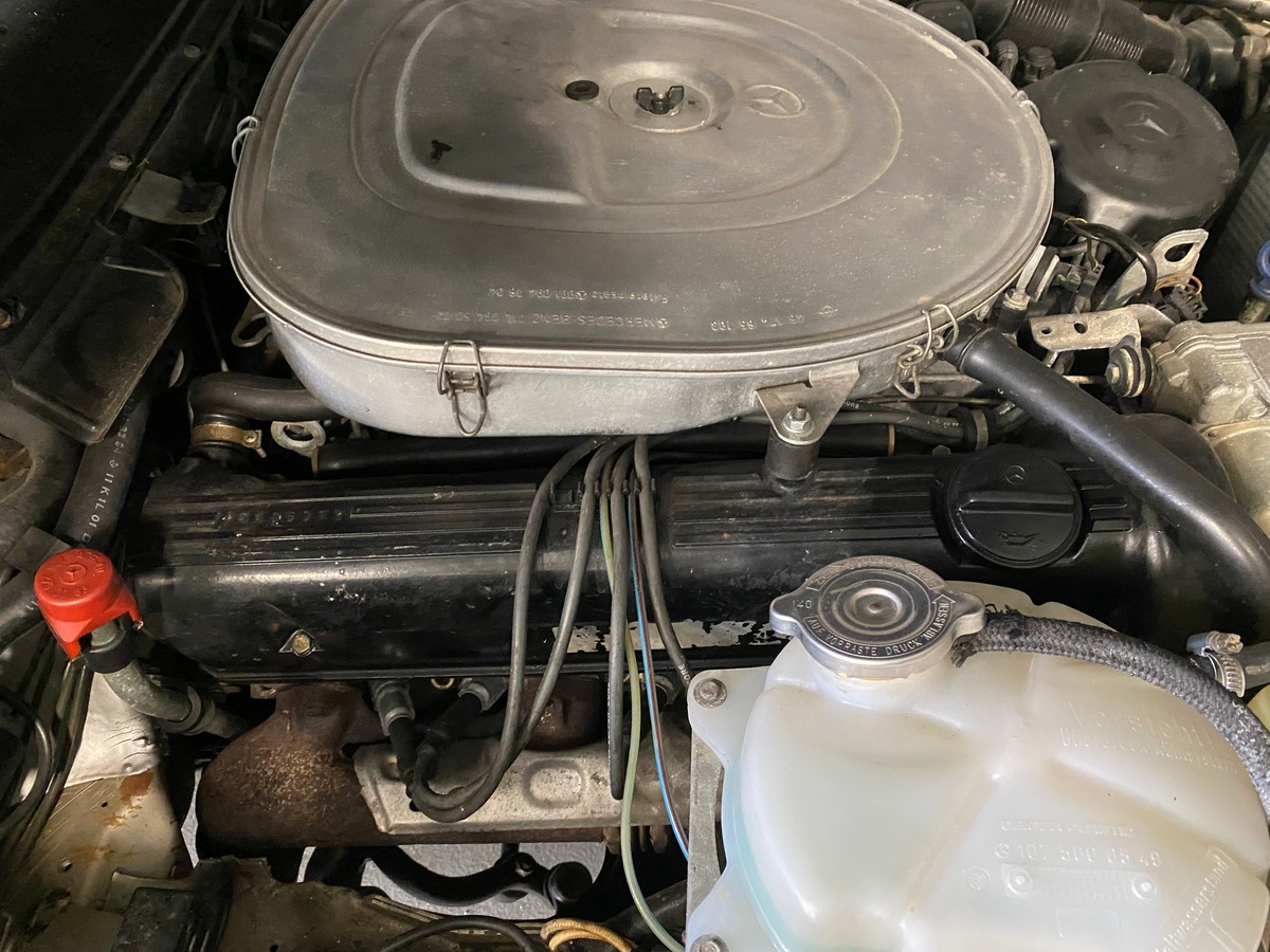 Mercedes-Benz Classe SL 560 v8 cabriolet w 107