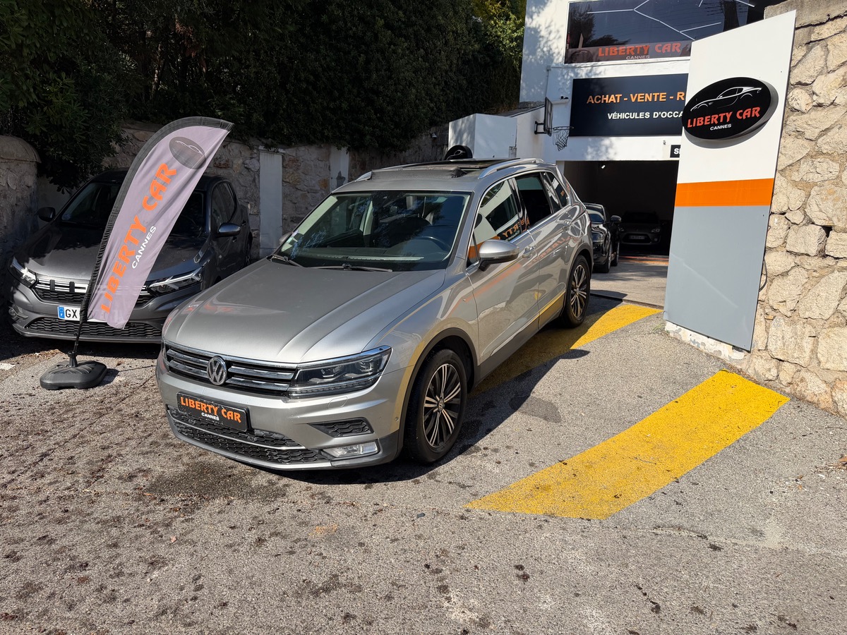 Volkswagen Tiguan 1.4 TSI 150 CV / Carat / Toit Ouvrant / Caméra /Virtual/  Voyant SOS