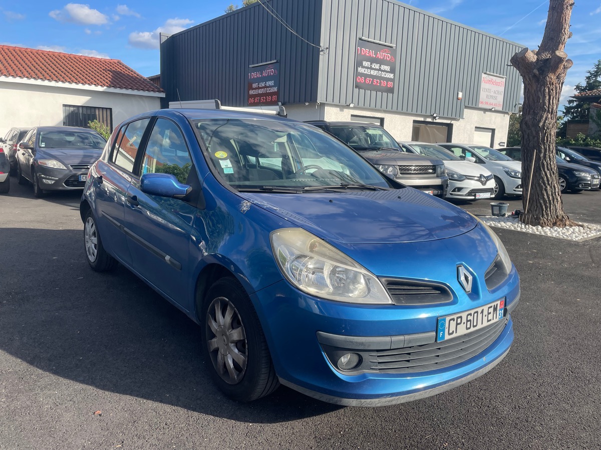 RENAULT Clio III