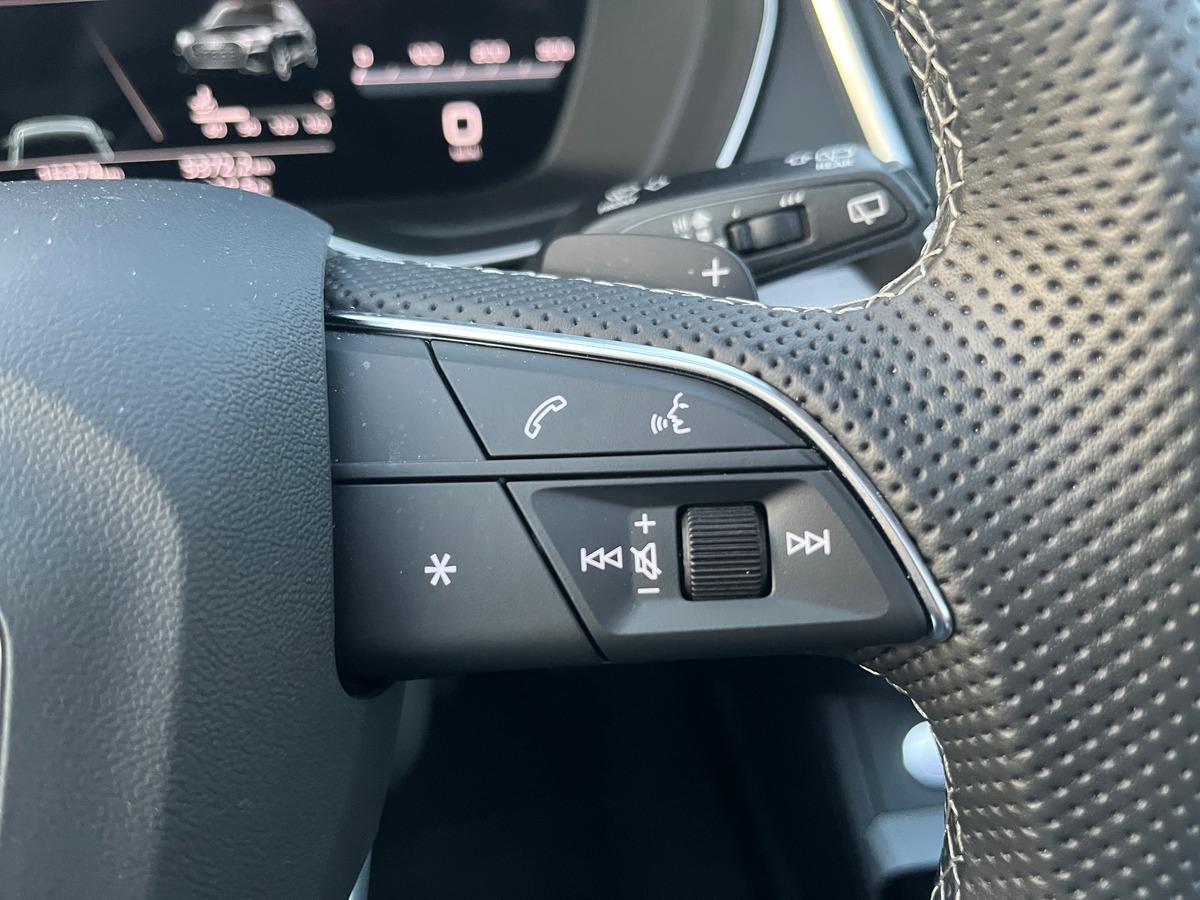 Audi Q5 Sportback 40 TDI 204ch QUATTRO S TRONIC 7 Sline, TOIT OUVRANT, SIEGES CHAUFFANT, MATRIX LED