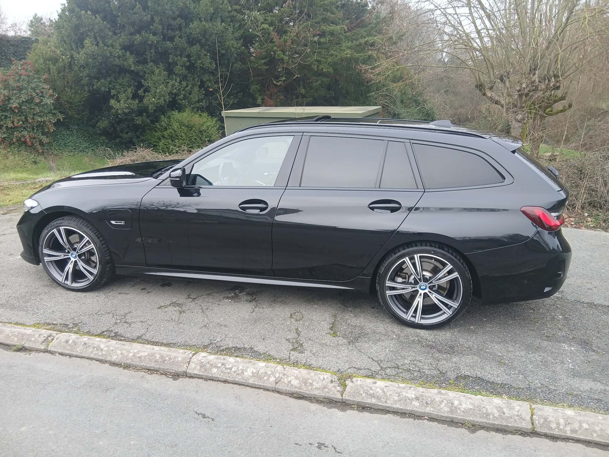Bmw 320e touring xdrive 204 ch | M SPORT | XDRIVE | Attelage | Caméra de recul | Eclairage ambiance