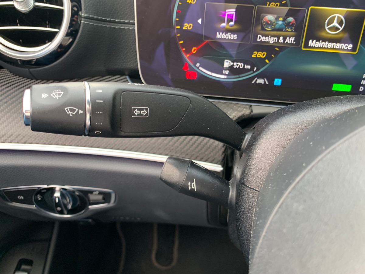 Mercedes-Benz Classe E 200 ch | 220 AMG LINE | Pack Premium | Pack Sport Black | Toit ouvrant