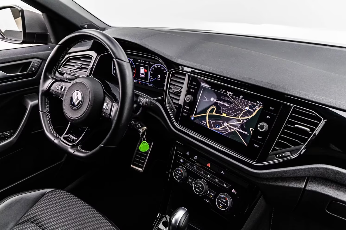 Volkswagen T-Roc 2.0 TSI 300ch R 4-Motion DSG7/Toit ouvrant/Beats/Attelage