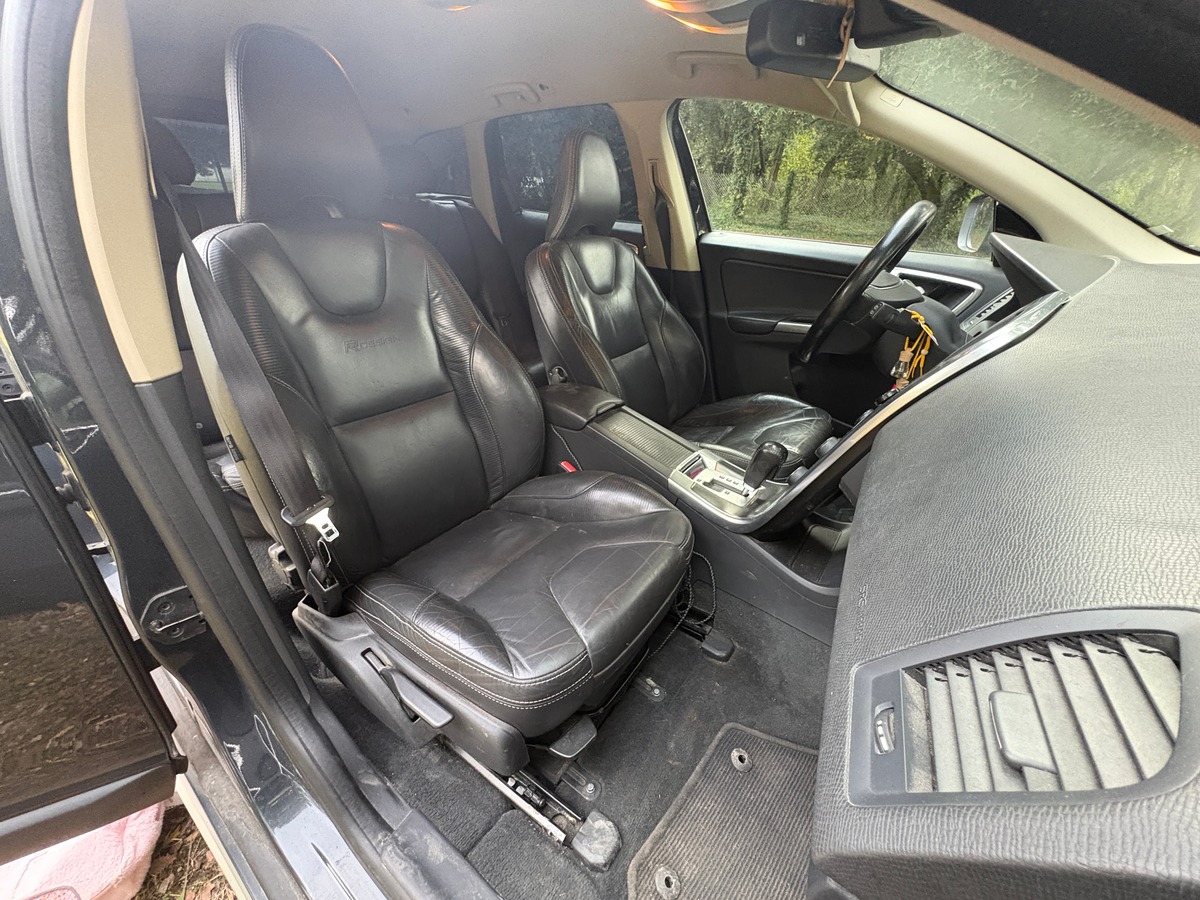 Volvo XC60 D4 163 ch R-DESIGN Geartronic