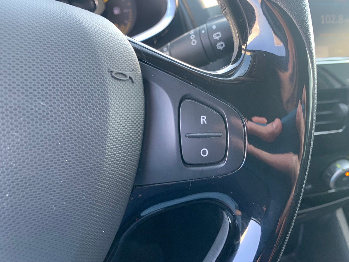 RENAULT Clio IV 75 chevaux | Limited | Caméra de recul | GPS | Bluetooth | Régulateur de vitesse