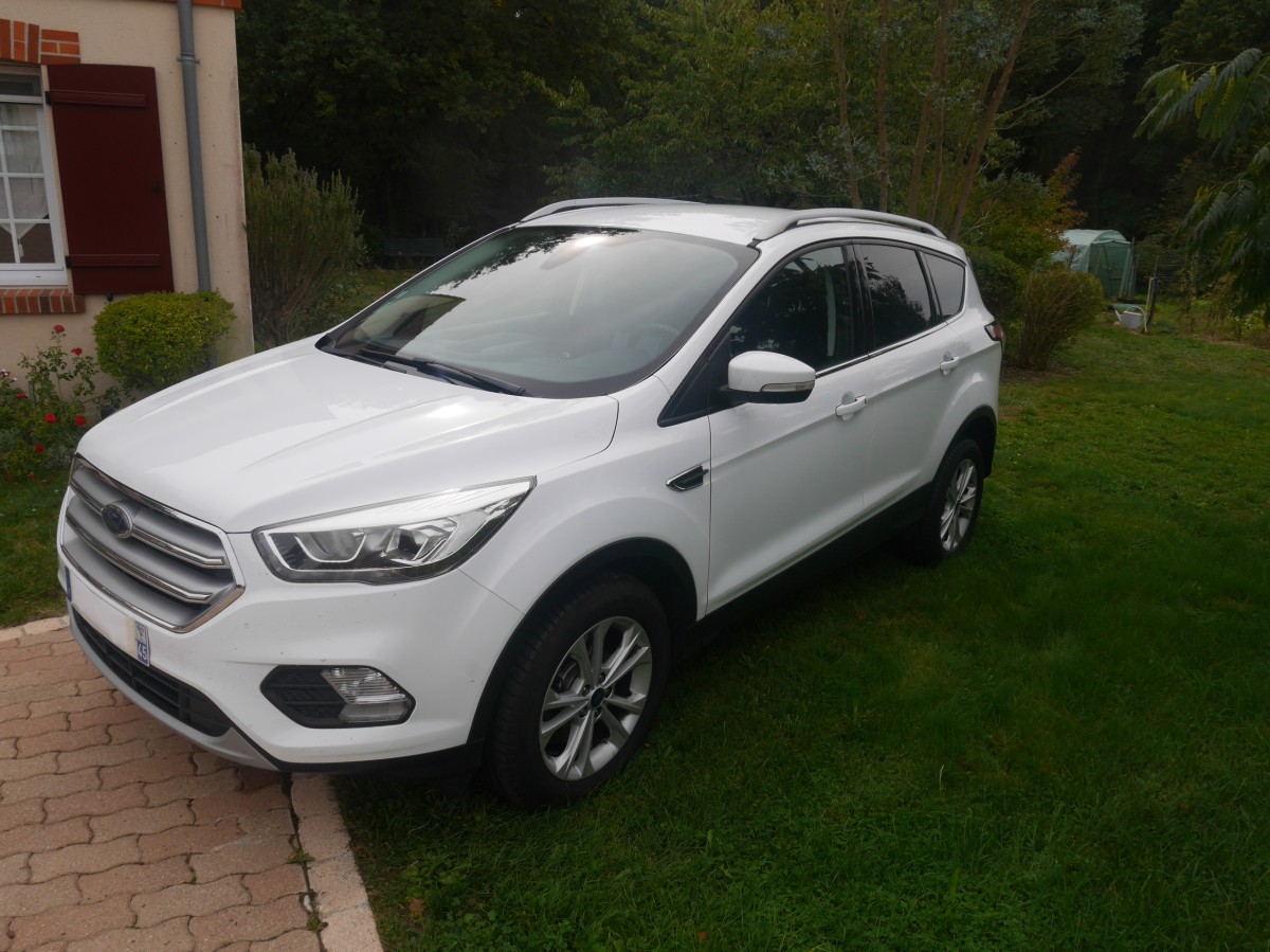 Ford Kuga 1,5l TDCI 120 ch | TITANIUM POWERSHIFT