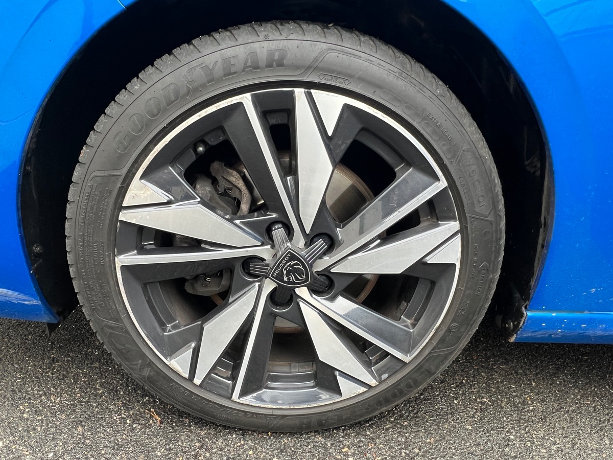 Peugeot 308 Allure 1.5 Blue HDI 130cv EAT8