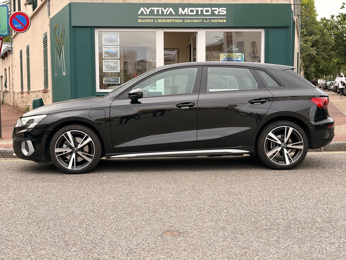 Audi A3 DESIGN LUXE Sportback 40 1.4 TFSIe 16V 204 Plug in Hybrid S Tronic6 150 cv Boîte auto
