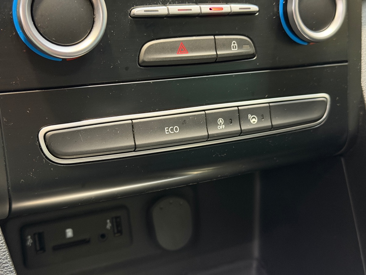 RENAULT Megane Estate IV DCI 130 cv Energy Intens / Attelage / Hifi BOSE / Caméra