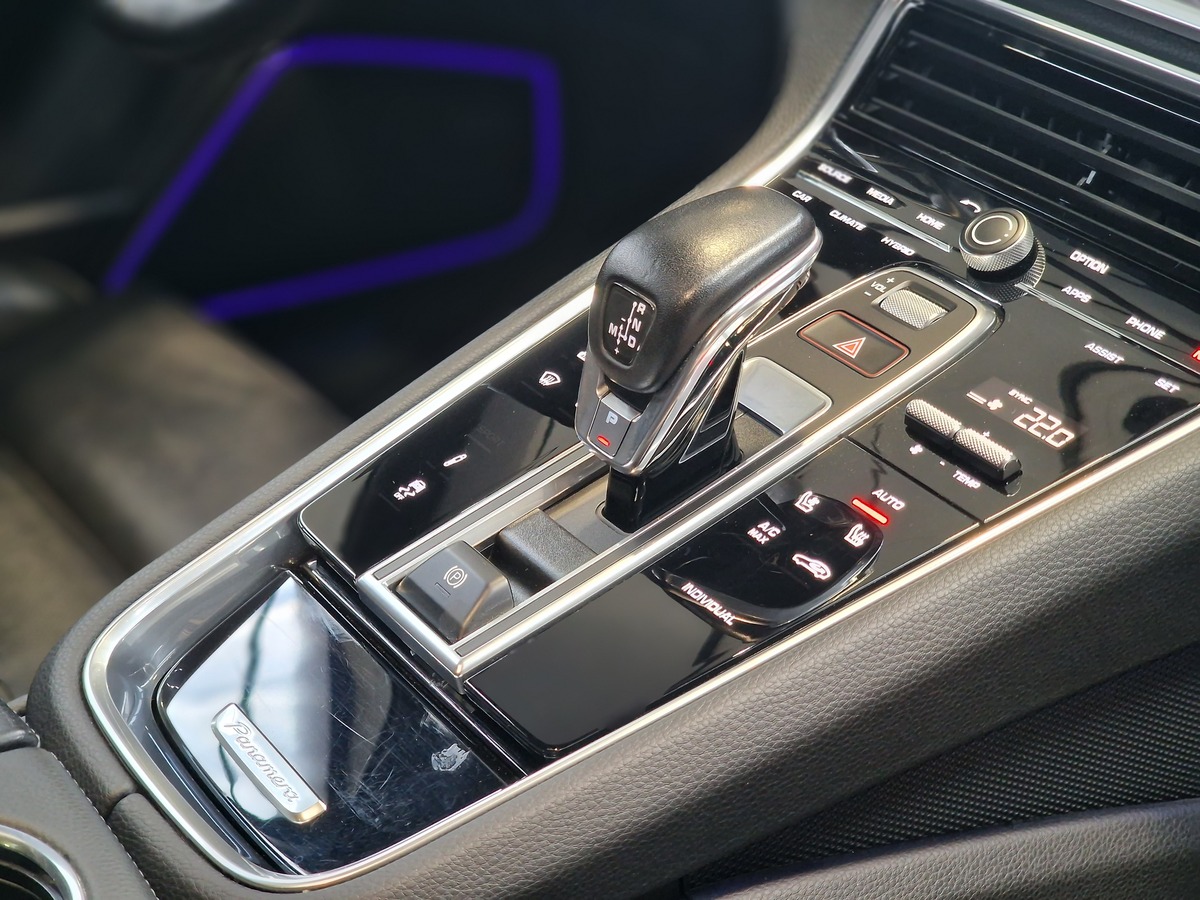 Porsche Panamera 2.9 L 462 cv FULL OPTIONS 
